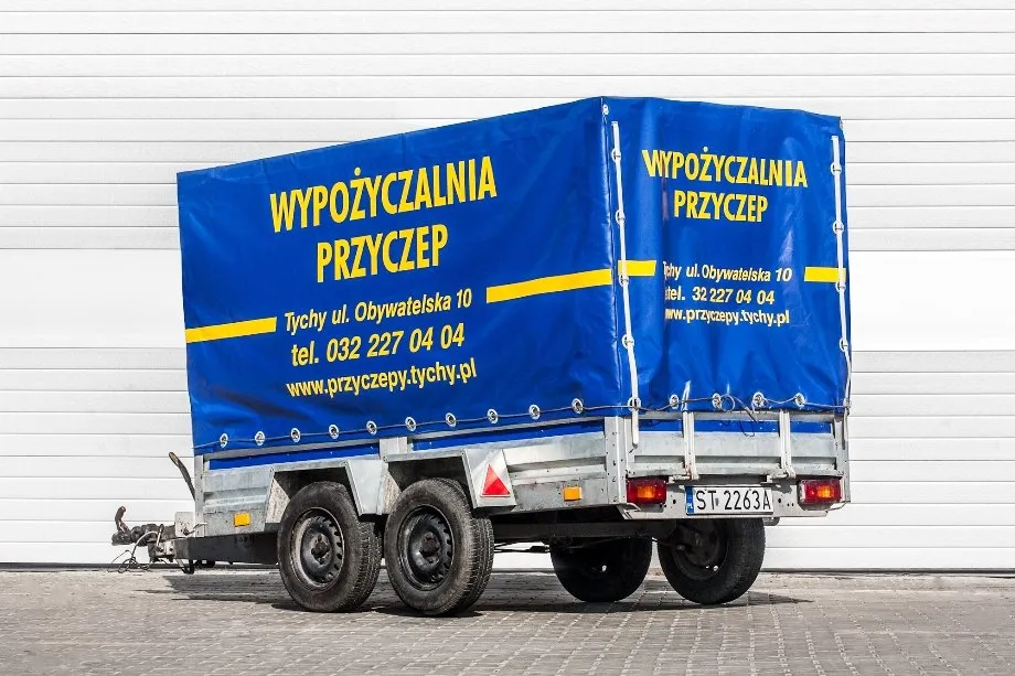 przyczepa towarowa dwuosiowa